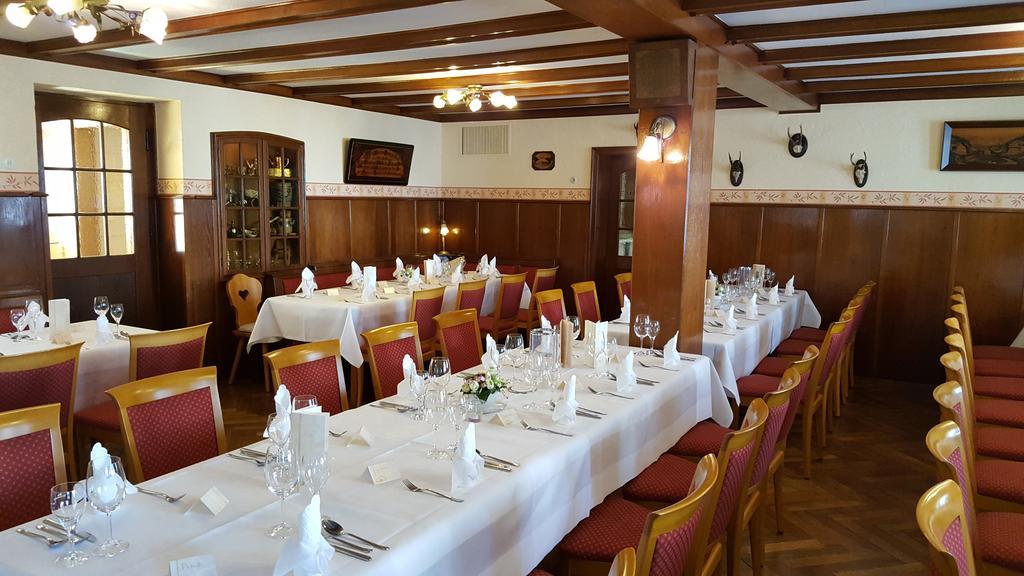 Gasthaus Zum Hirschen Ringsheim Bagian luar foto