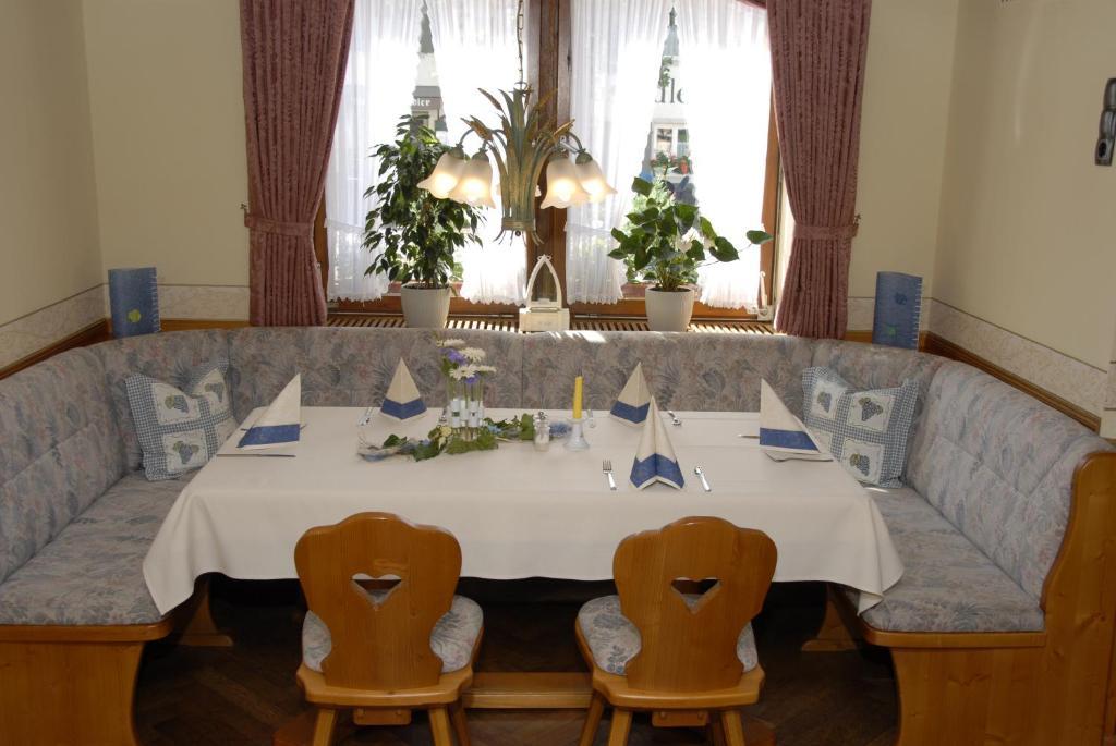 Gasthaus Zum Hirschen Ringsheim Bagian luar foto